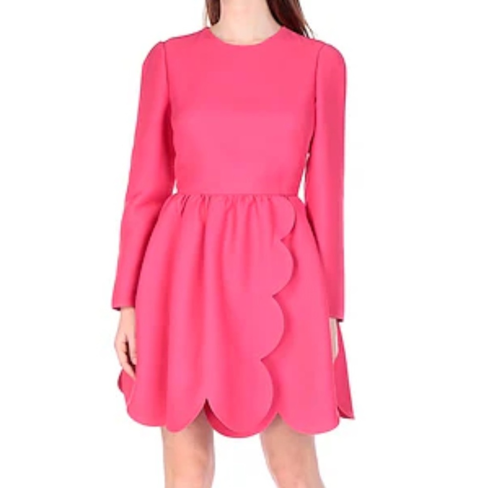 Valentino Garavani Silk Scalloped Mini Dress! Size 4